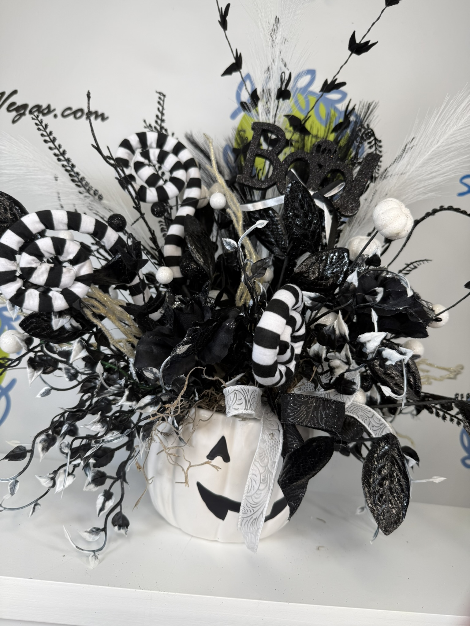 Black & White Halloween Pumpkin Centerpiece 4 Black White Halloween Pumpkin Centerpiece (13)