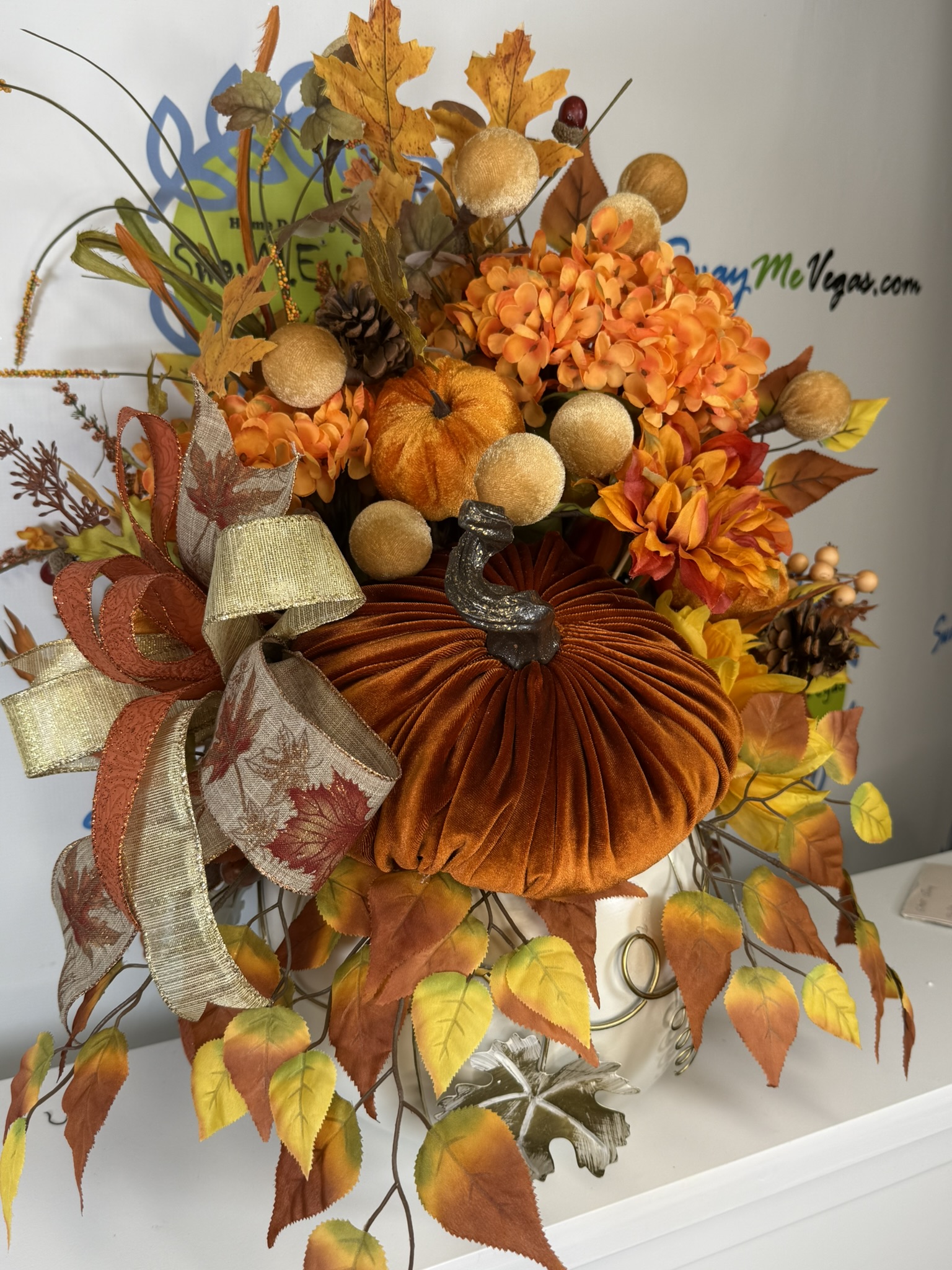 Luxury Fall Pumpkin Centerpiece 4 Luxury Fall Pumpkin Centerpiece (2)