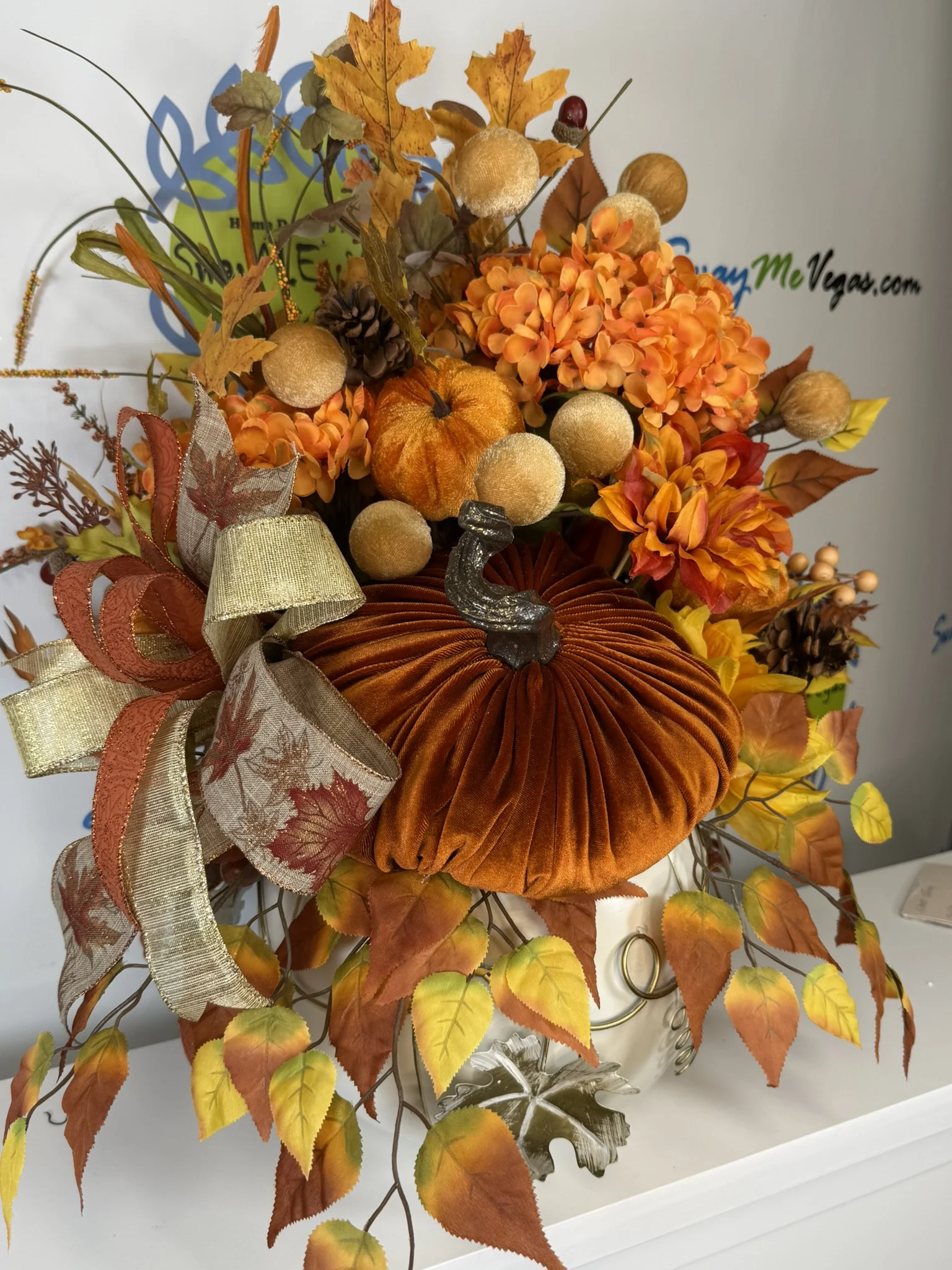 Luxury Fall Pumpkin Centerpiece (2)