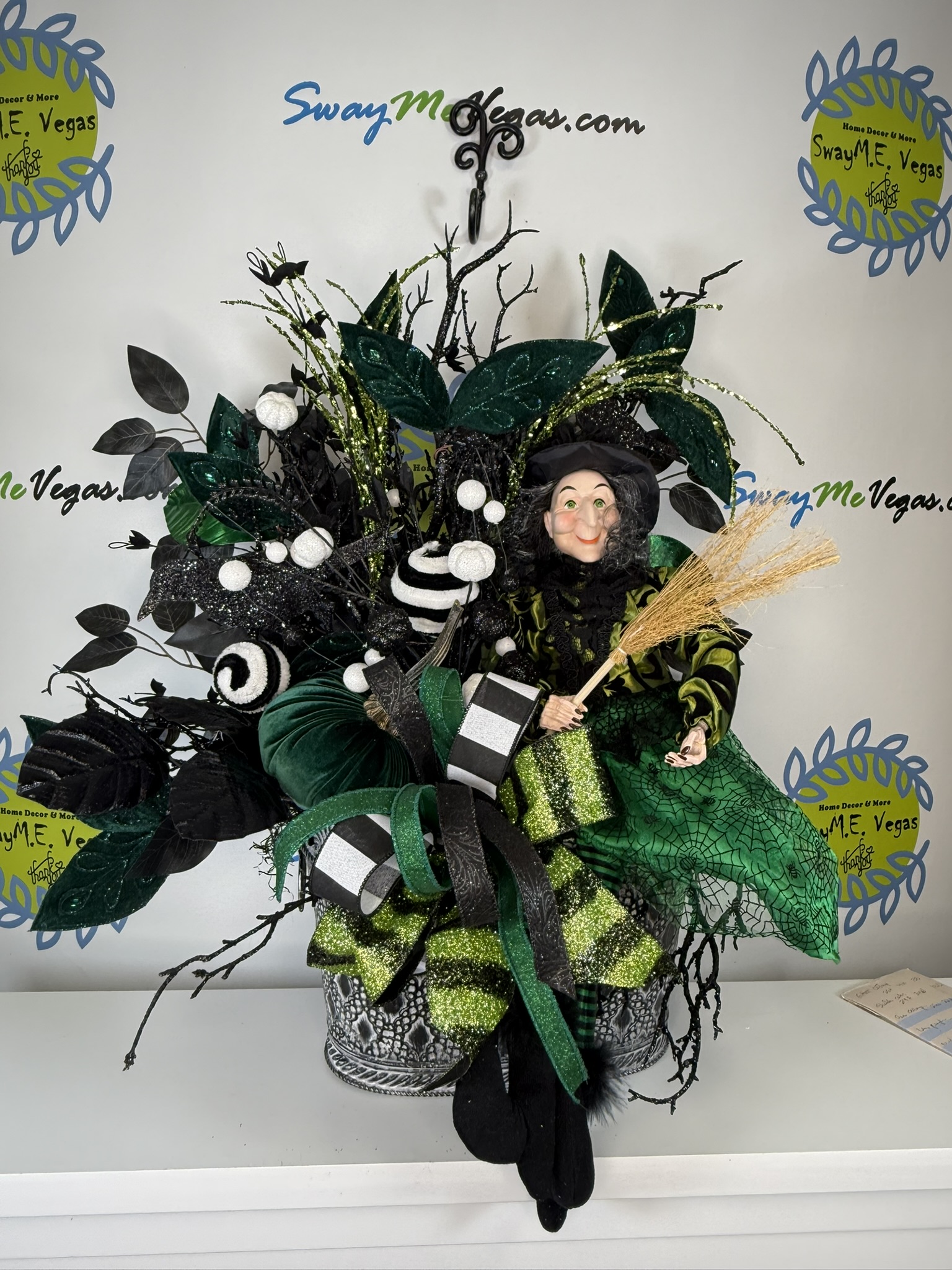 Luxury Witch Halloween Centerpiece 4 Luxury Witch Halloween Centerpiece (3)