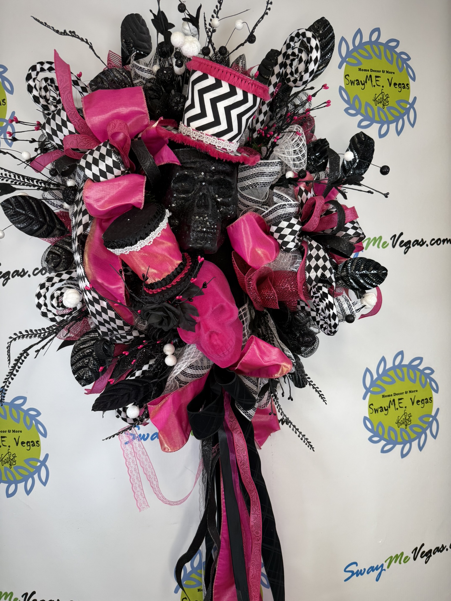 Pink Black Skull Halloween Wreath (6)